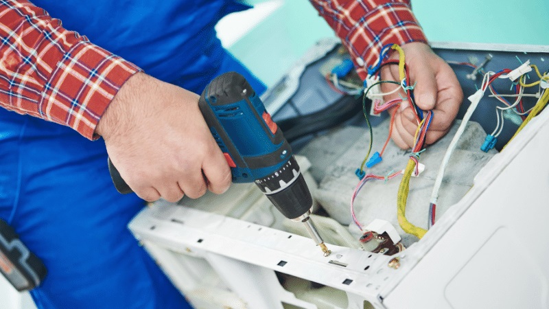Gördes Bosch Bosch çamaşır makinesi kart tamiri – Su almama arızası orijinal parça ile giderildi. - Teknik servis örneği